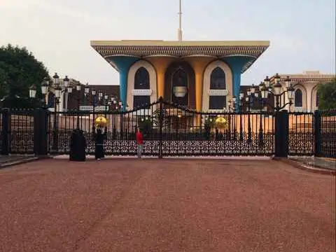 الصورة الرئيسية للجولة جولة في مدينة مسقط (استغل زيارتك بأفضل شكل)