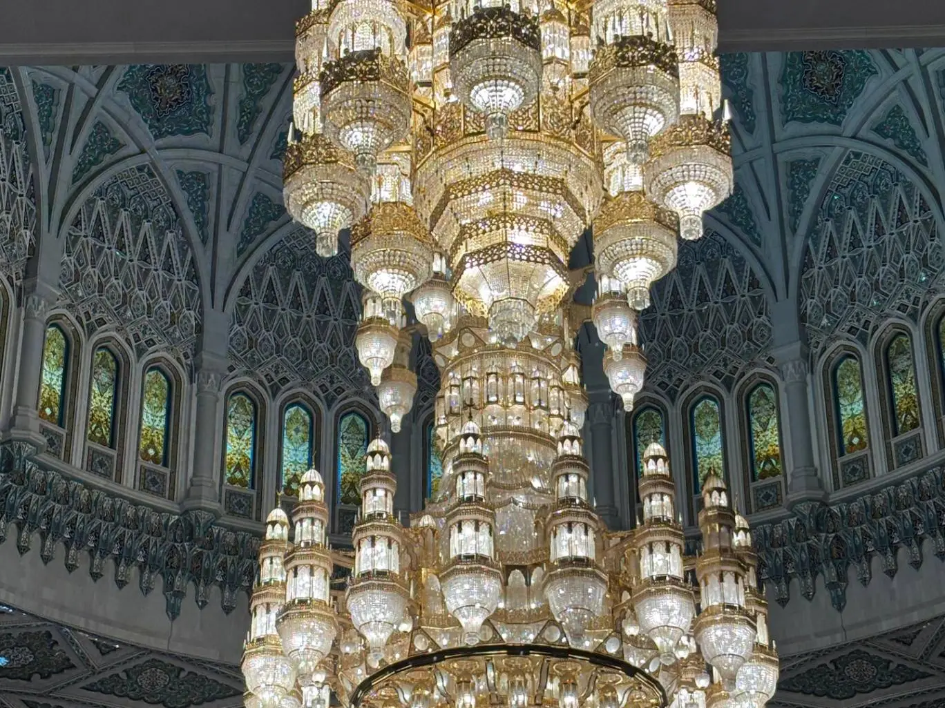 Tour in Sultan Qaboos Grand Mosque