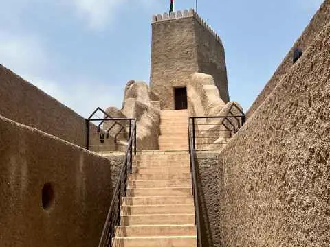 الصورة الرئيسية للجولة السياحة بالمنطقة الداخلية 