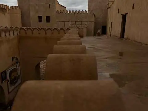 الصورة الرئيسية للجولة نزوى التاريخ