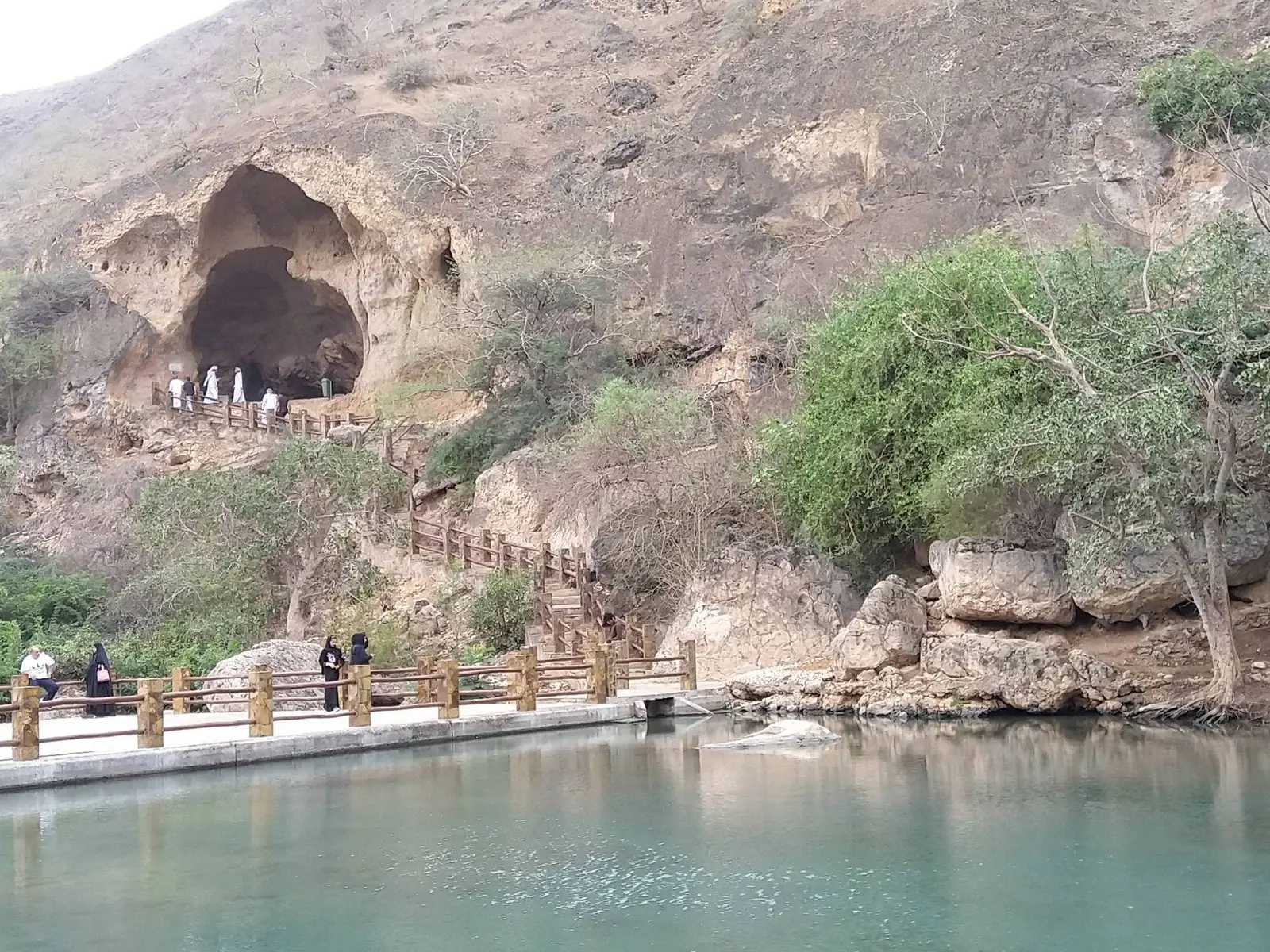 جولة شرق وغرب ليوم كامل (8 ساعات)