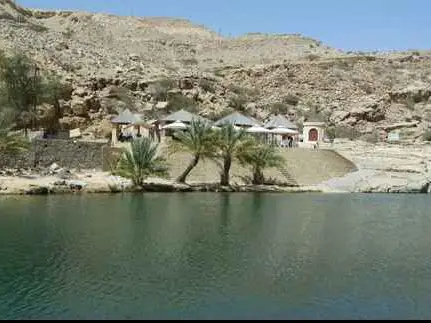 الصورة الرئيسية للجولة صحراء رمال وهيبة ووادي بني خالد