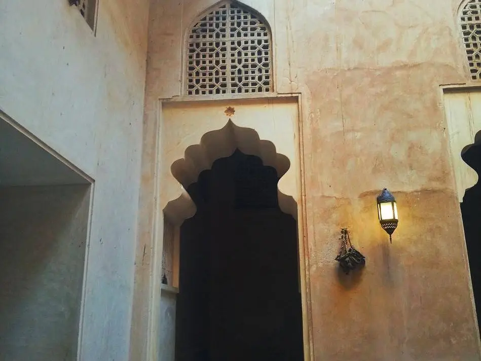 جبل الشمس و نزوى و بهلا و جبرين