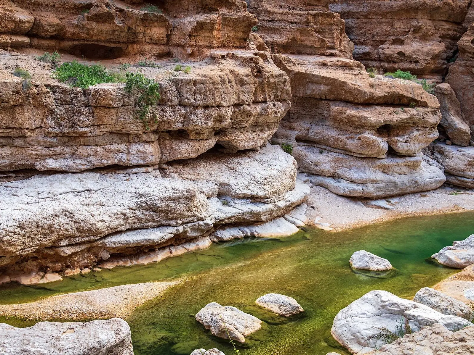 Photo of Wadi Shab hiking trail