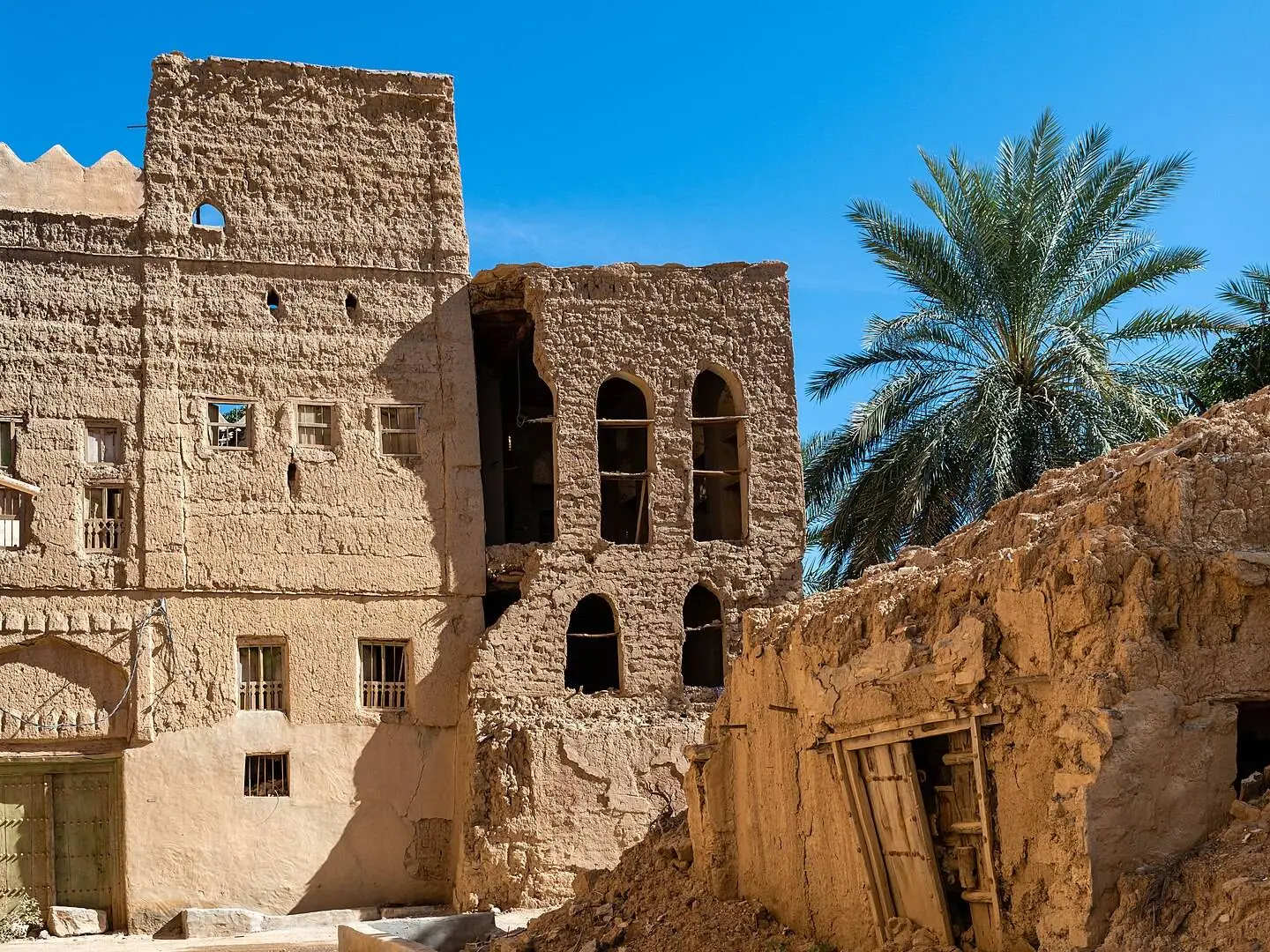 صورة بيوت الحمراء القديمة