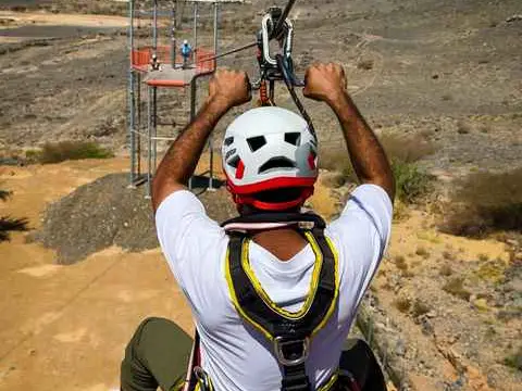 الصورة الرئيسية للجولة حديقة مغامرات كهف الهوته