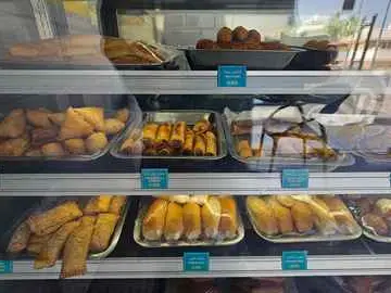 Main tour image for Muscat: Omani Food Tour with Shuwa & Halwa