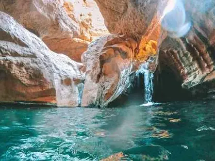 الصورة الرئيسية للجولة جولة مغامرات ووادي شاب وعجائب الطبيعة