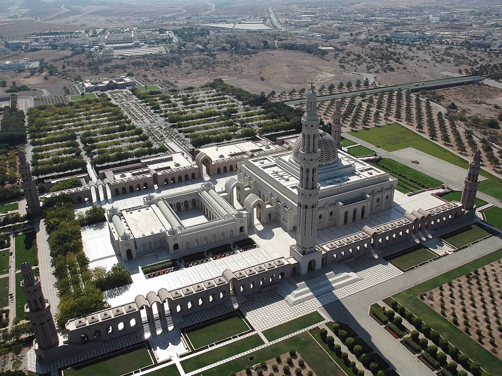 Photo of Sultan Qaboos Grand Mosque (Muscat), photo 5 of 14