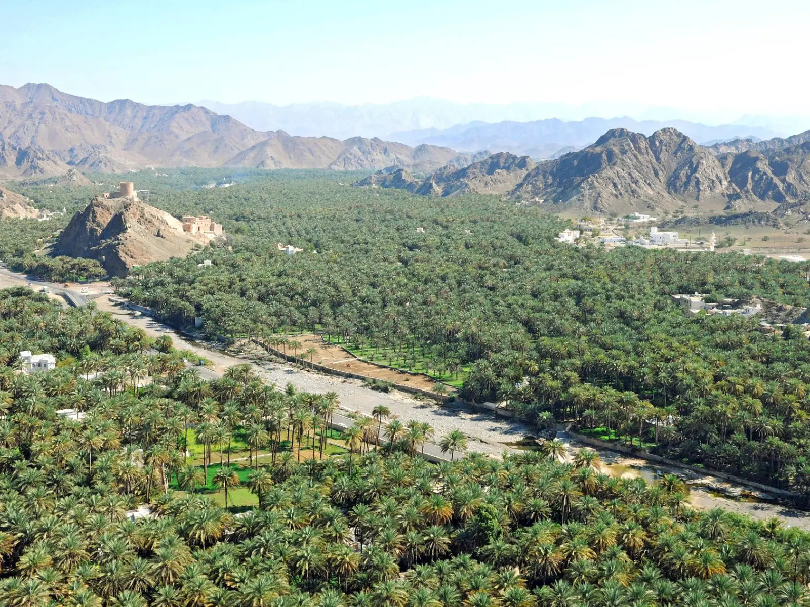 The Hidden Life of Oman: Mountains, Falaj & Forgotten Villages (Fanja & Samail)
