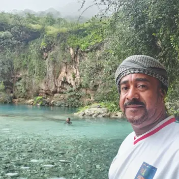 الصورة الرئيسية للمرشد عبدالكريم