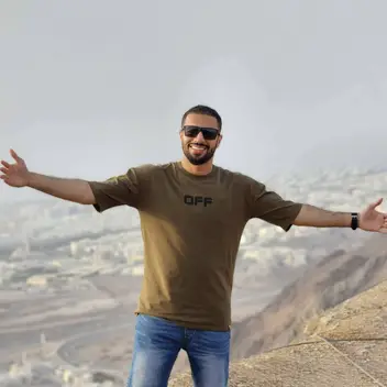 الصورة الرئيسية للمرشد الجلندى