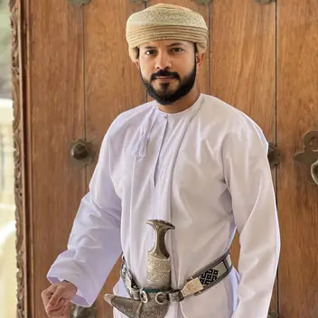 الصورة الرئيسية للمرشد عمير