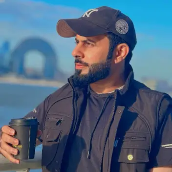 الصورة الرئيسية للمرشد حامد