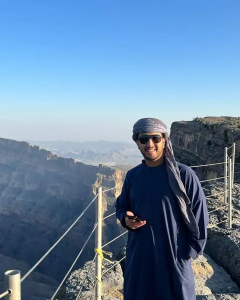 صورة المرشد المحلي سامي