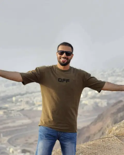 صورة المرشد المحلي الجلندى