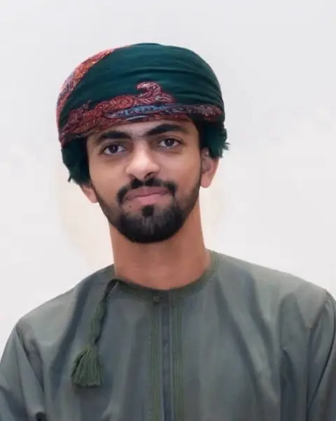 صورة المرشد المحلي إسحاق