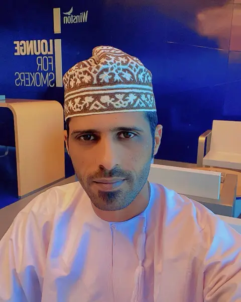 صورة المرشد المحلي علي