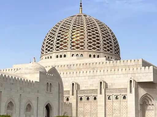 استكشاف مسقط (جولة في المدينة)