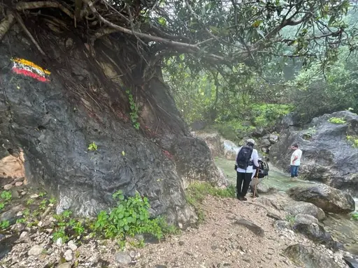 Ain Ghaidh Spring Path Hiking - Group
