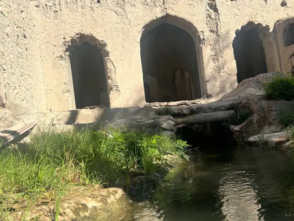 السياحة بالمنطقة الداخلية 