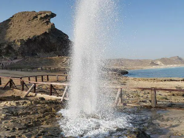 رحلة سفاري جبل ليوم كامل نحو الغرب (8 ساعات)