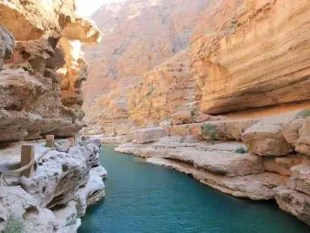 جولة وادي شاب وحفرة بيمه