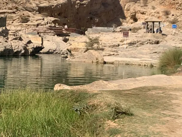 وادي بني خالد و صحره وهيبه 
