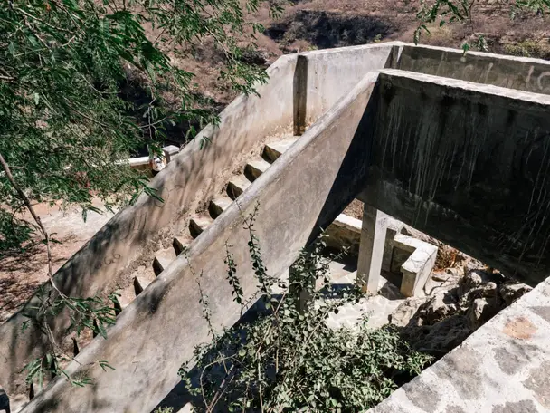 Photo of Tawi Attair (Well of Birds), photo 3 of 10