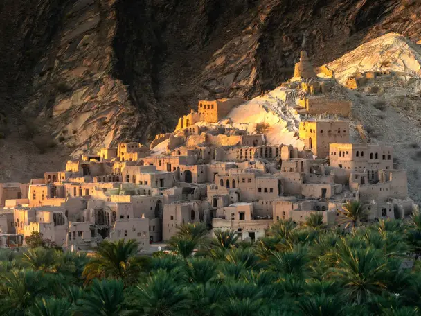 جولة خاصة ليوم كامل إلى نزوى من مسقط