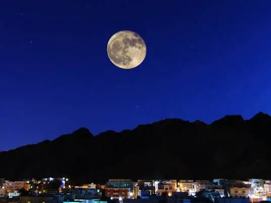 Private tour| Muscat Under the Full Moon – A Magical Night by the Sea