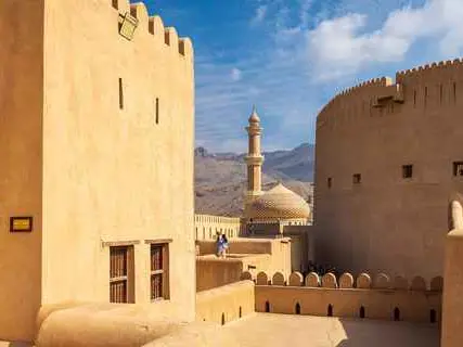 صورة قلعة نزوى