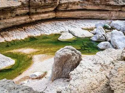 صورة وادي شاب