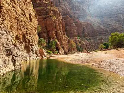 صورة وادي شاب