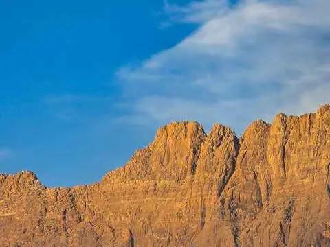صورة مواقع بات والخوتم والعين الأثرية (اليونسكو)