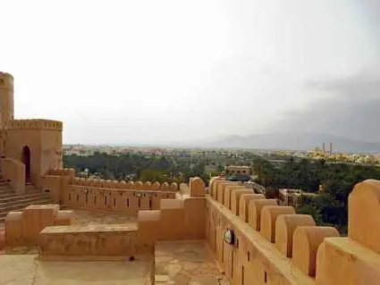 صورة حصن الرستاق