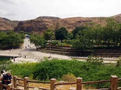 صورة عين رزات