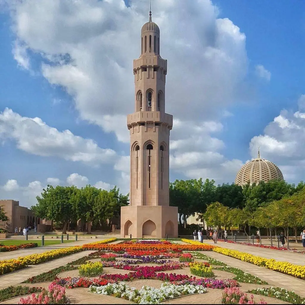 جولة في مدينة مسقط