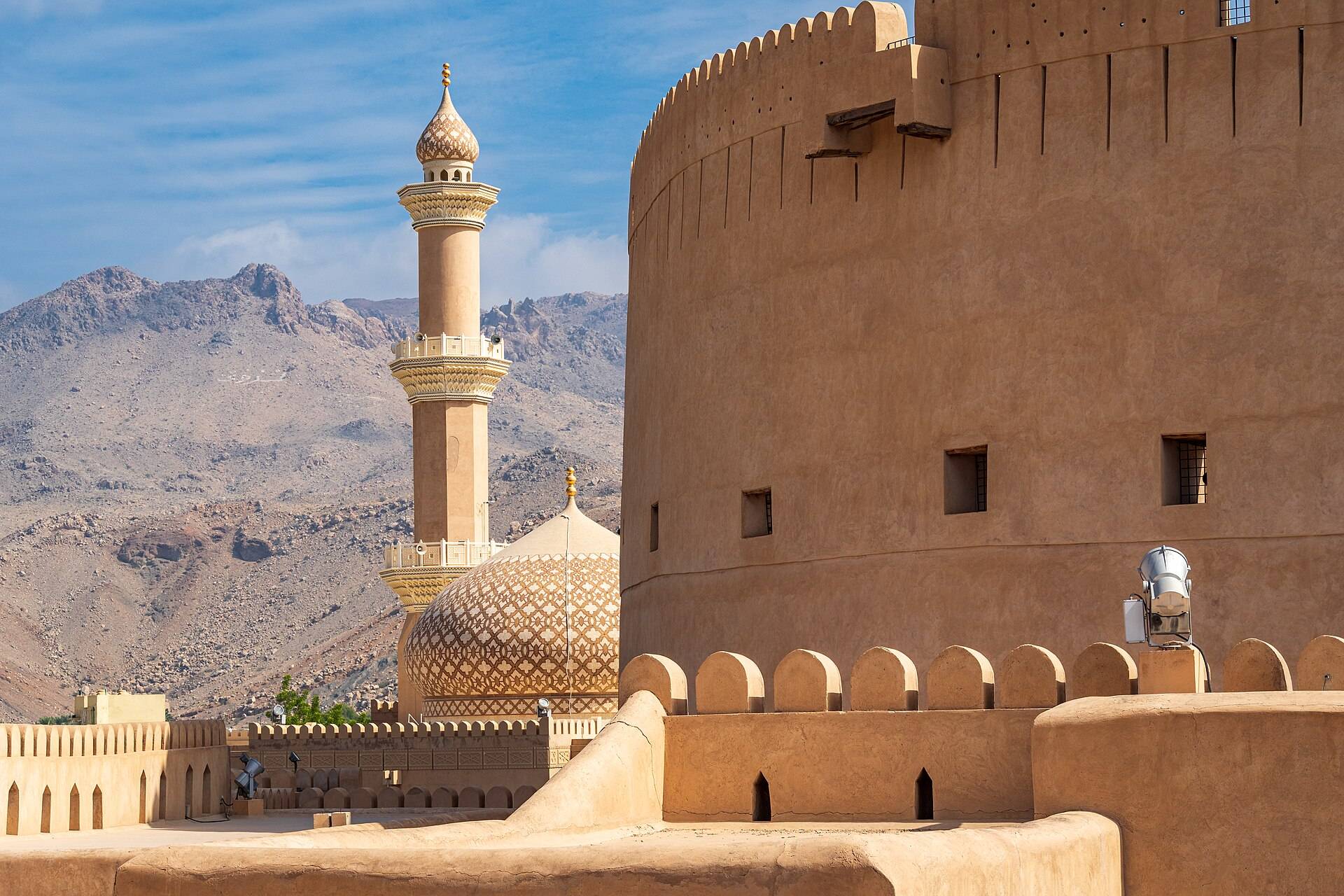 صورة قلعة نزوى