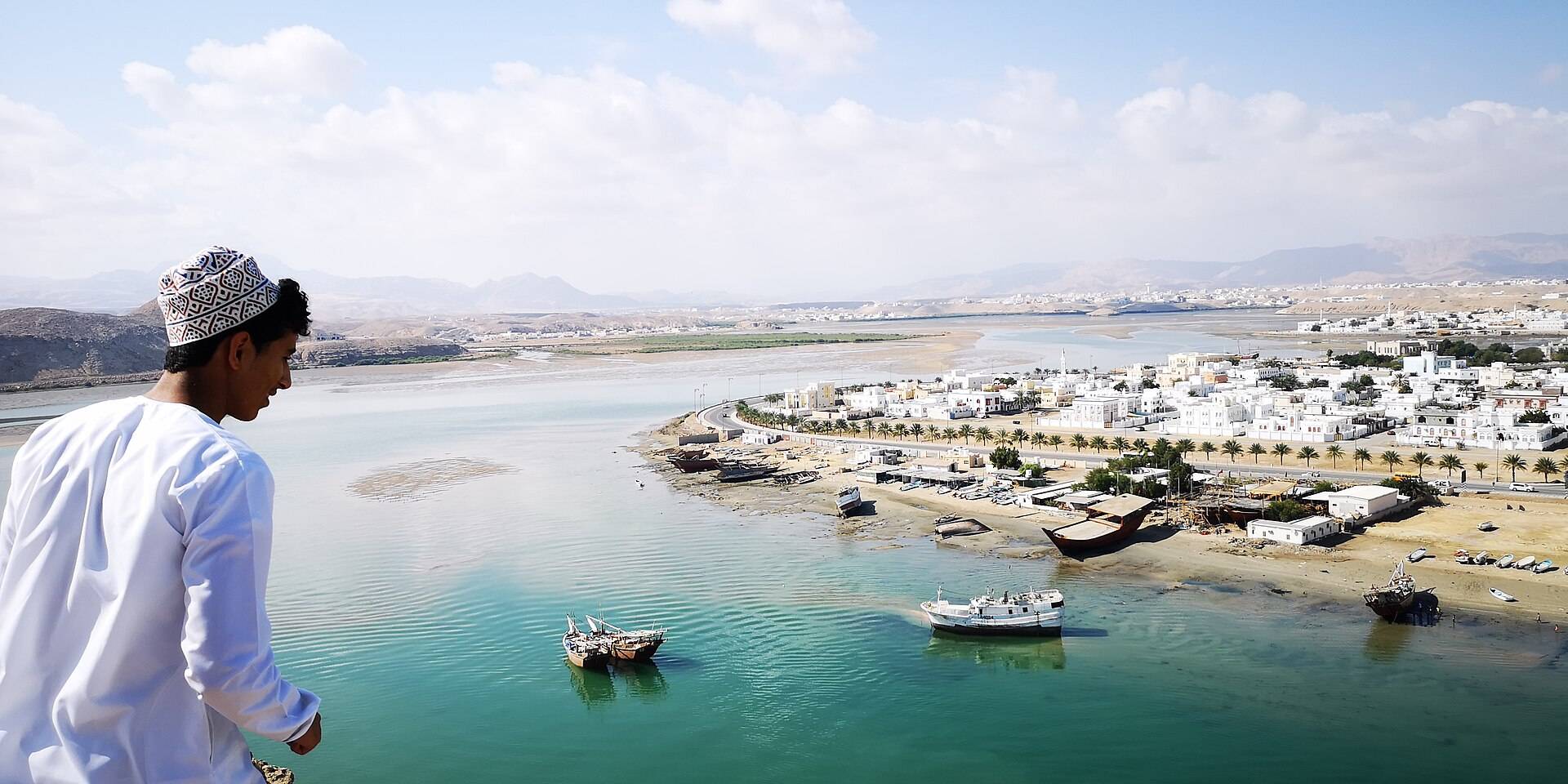 صورة أفنية صور لبناء السفن