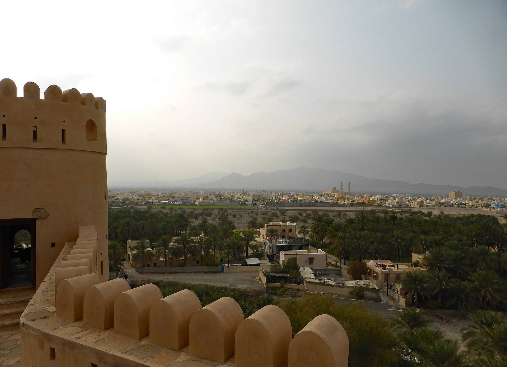 صورة حصن الرستاق
