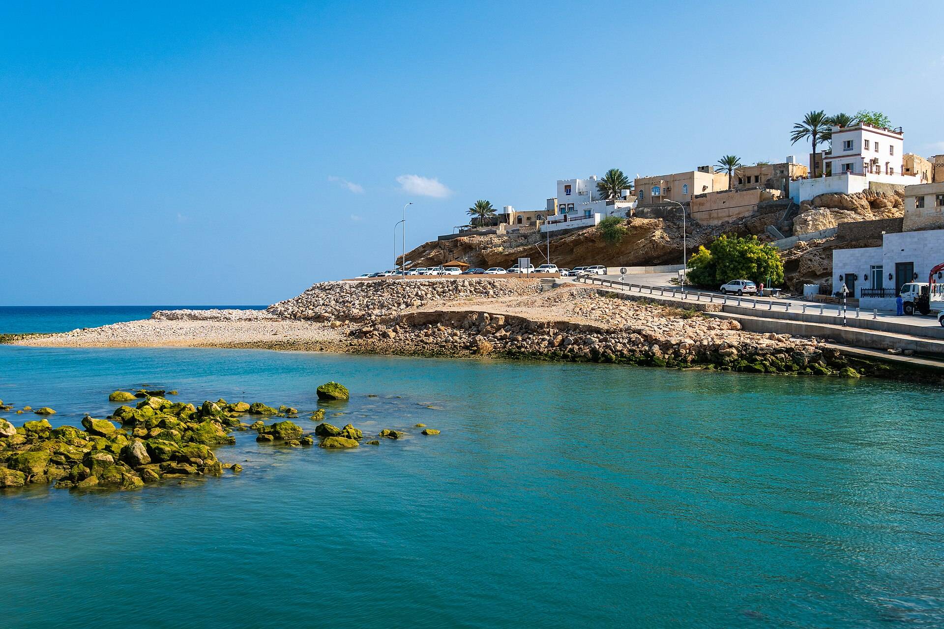 صورة وادي شاب