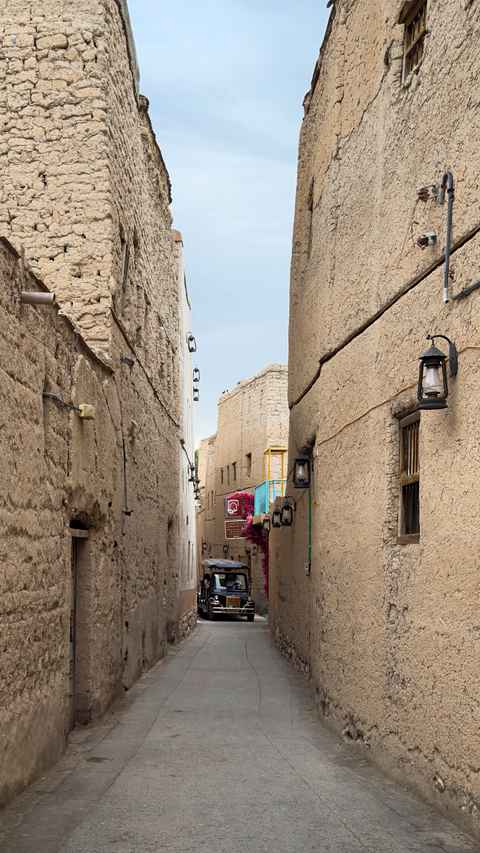 Al Aqr Cart Tour